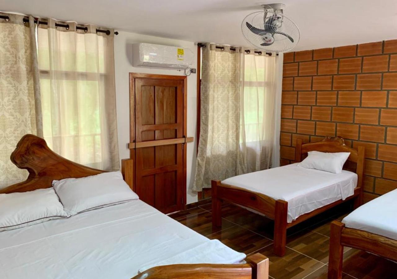 Arca Tayrona Restaurant & Hostal لوس نارانخوس المظهر الخارجي الصورة