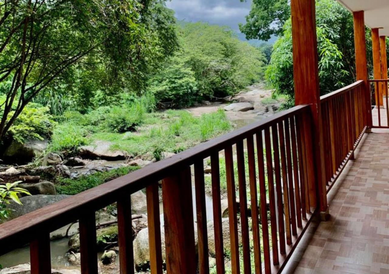 Arca Tayrona Restaurant & Hostal لوس نارانخوس المظهر الخارجي الصورة