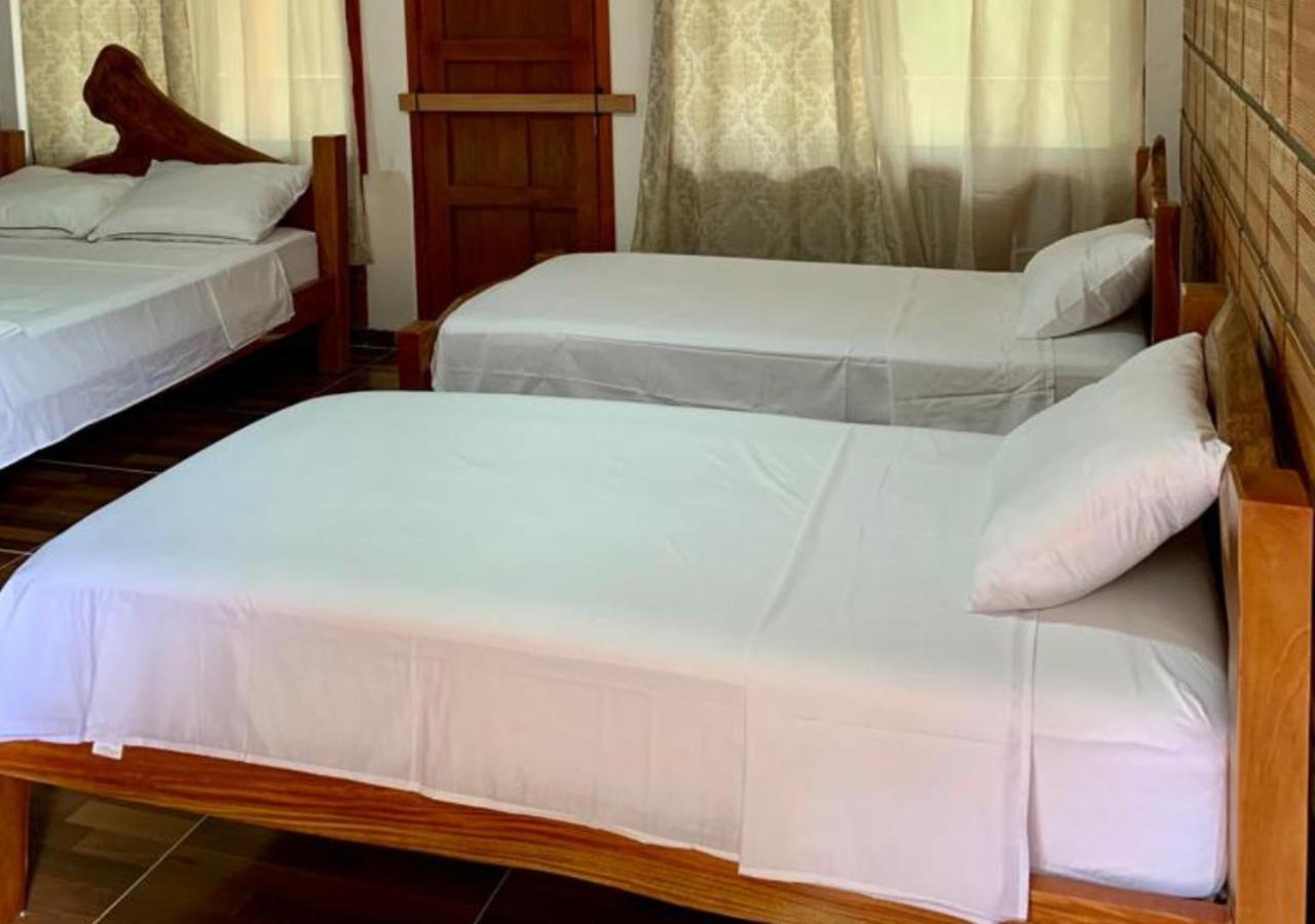 Arca Tayrona Restaurant & Hostal لوس نارانخوس المظهر الخارجي الصورة