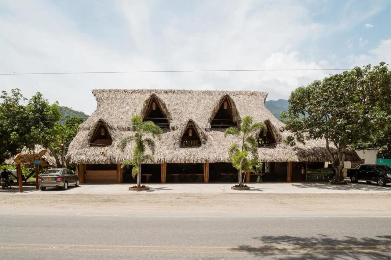Arca Tayrona Restaurant & Hostal لوس نارانخوس المظهر الخارجي الصورة